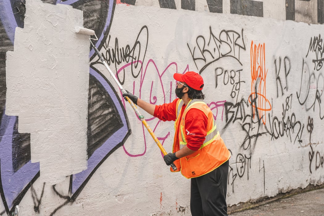Copy of associate- graffiti horizontal, taken by @sydwonphotography-1